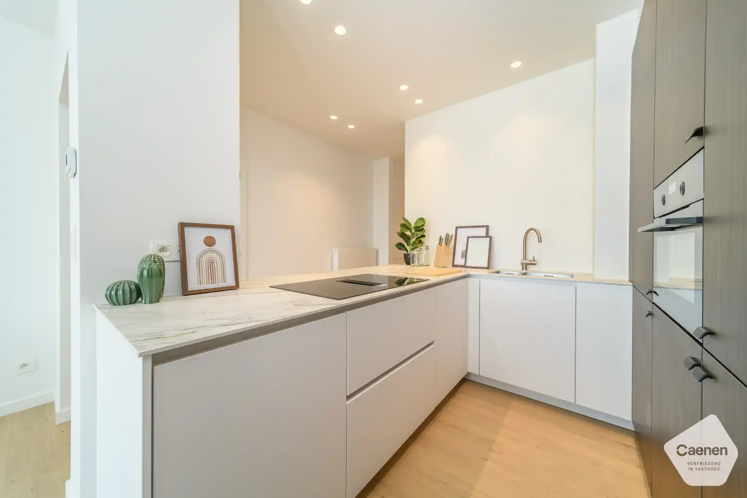 Luxueus gerenoveerd gelijkvloers appartement met zeezicht en zuidgerichte tuin foto 16