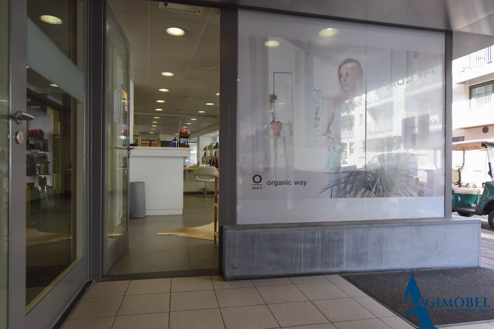 Handelspand gelegen in het hartje van Knokke-Centrum en op wandelafstand van het strand foto 3