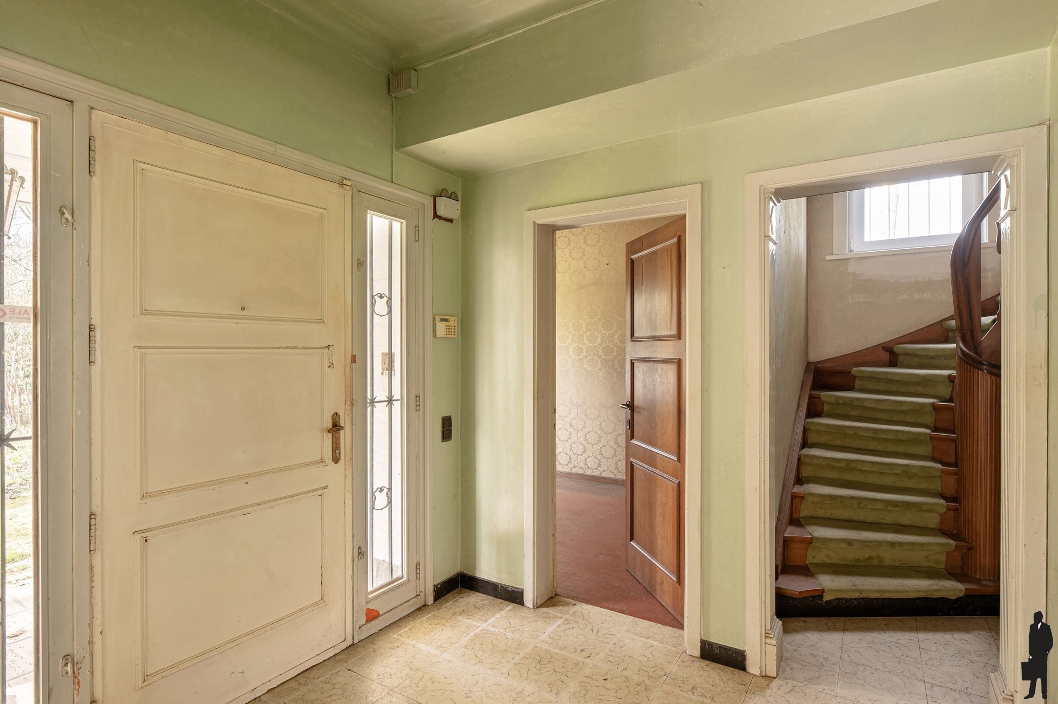 In Vriesdonk, op wandelafstand van de  openluchtschool Sint-Ludgardis gelegen, volledig te renoveren villa op ca. 1.800 m². foto 6