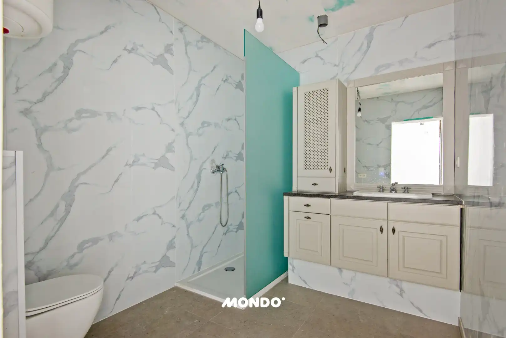 Commercieel gelegen opbrengsteigendom met handelsgelijkvloers, appartement en studio in het centrum van Willebroek! foto 17