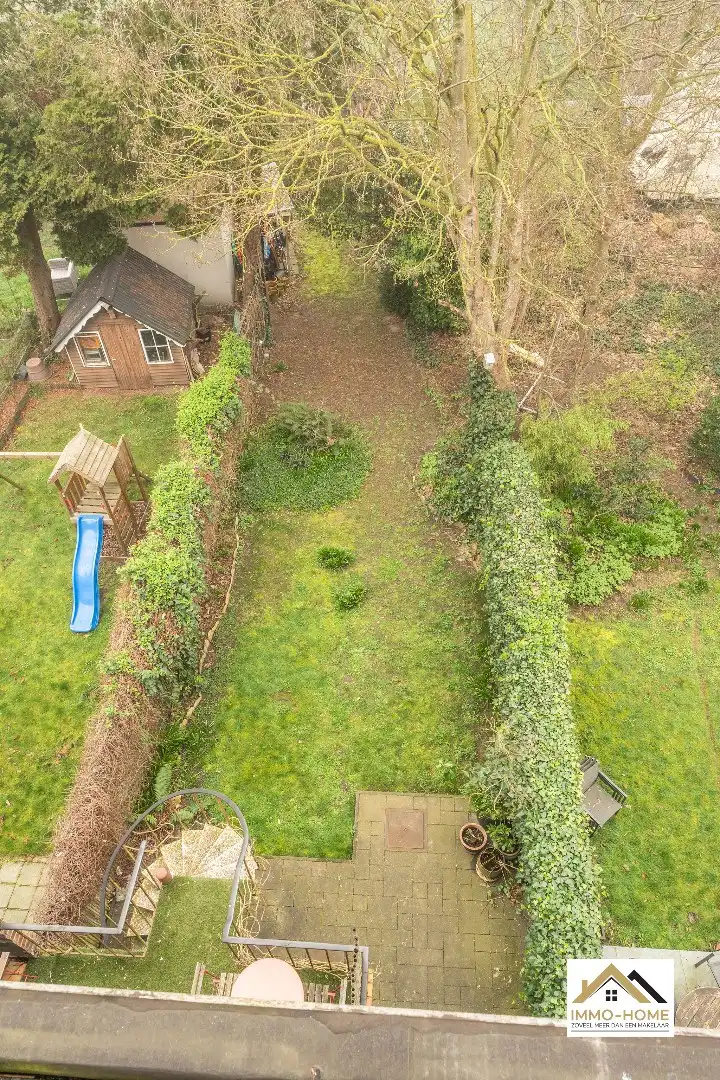 Ruime instapklare woning op toplocatie te Sint-Amandsberg  foto 13