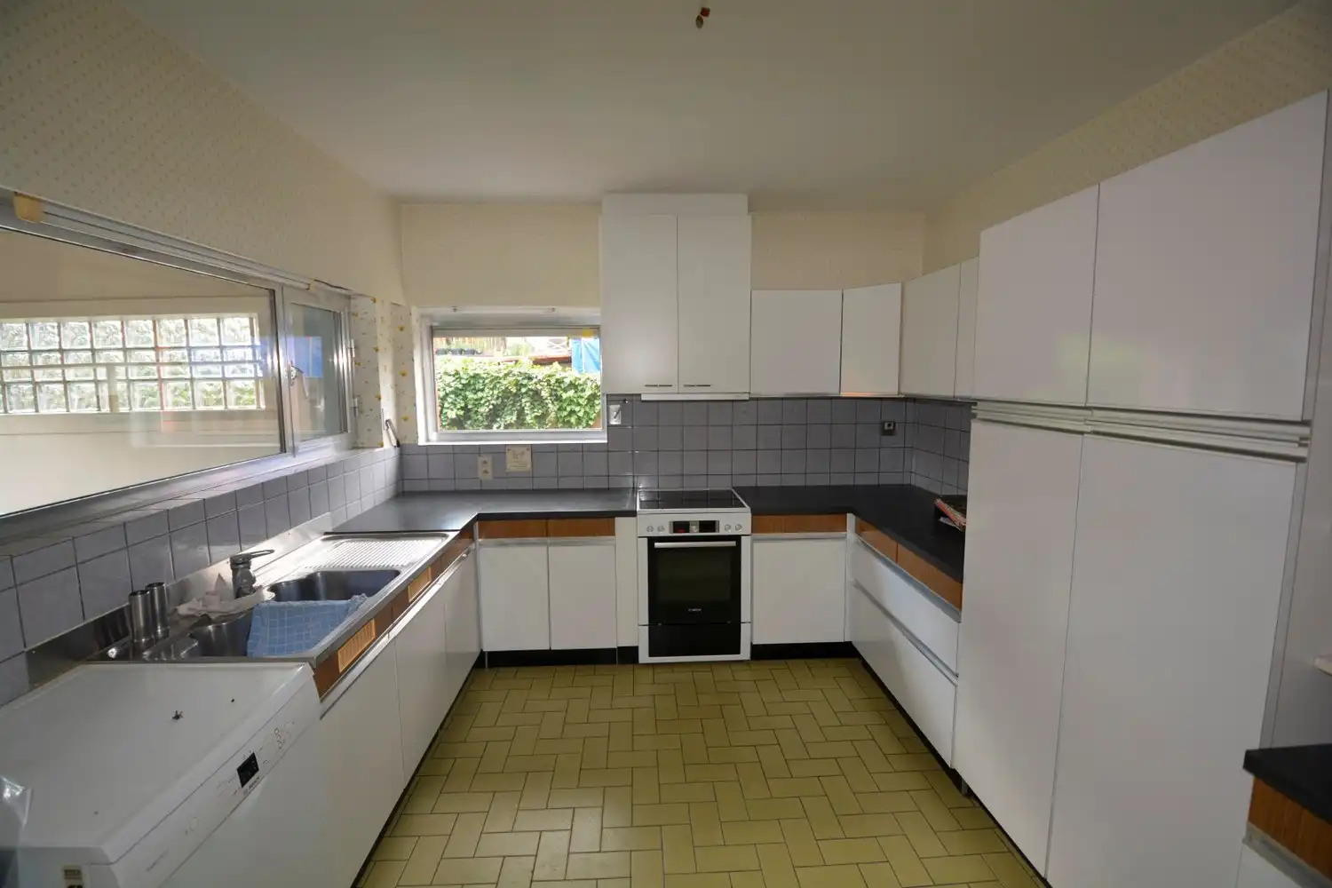 TE RENOVEREN WONING MET 5 SLK EN GARAGE! foto 5