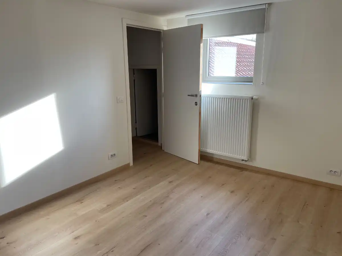 Twee slaapkamer gezinswoning (type halfopen) met ruim terras foto 17