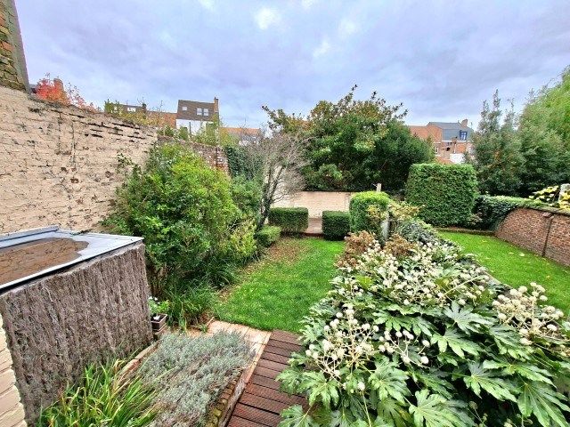 Statige burgerswoning foto 19