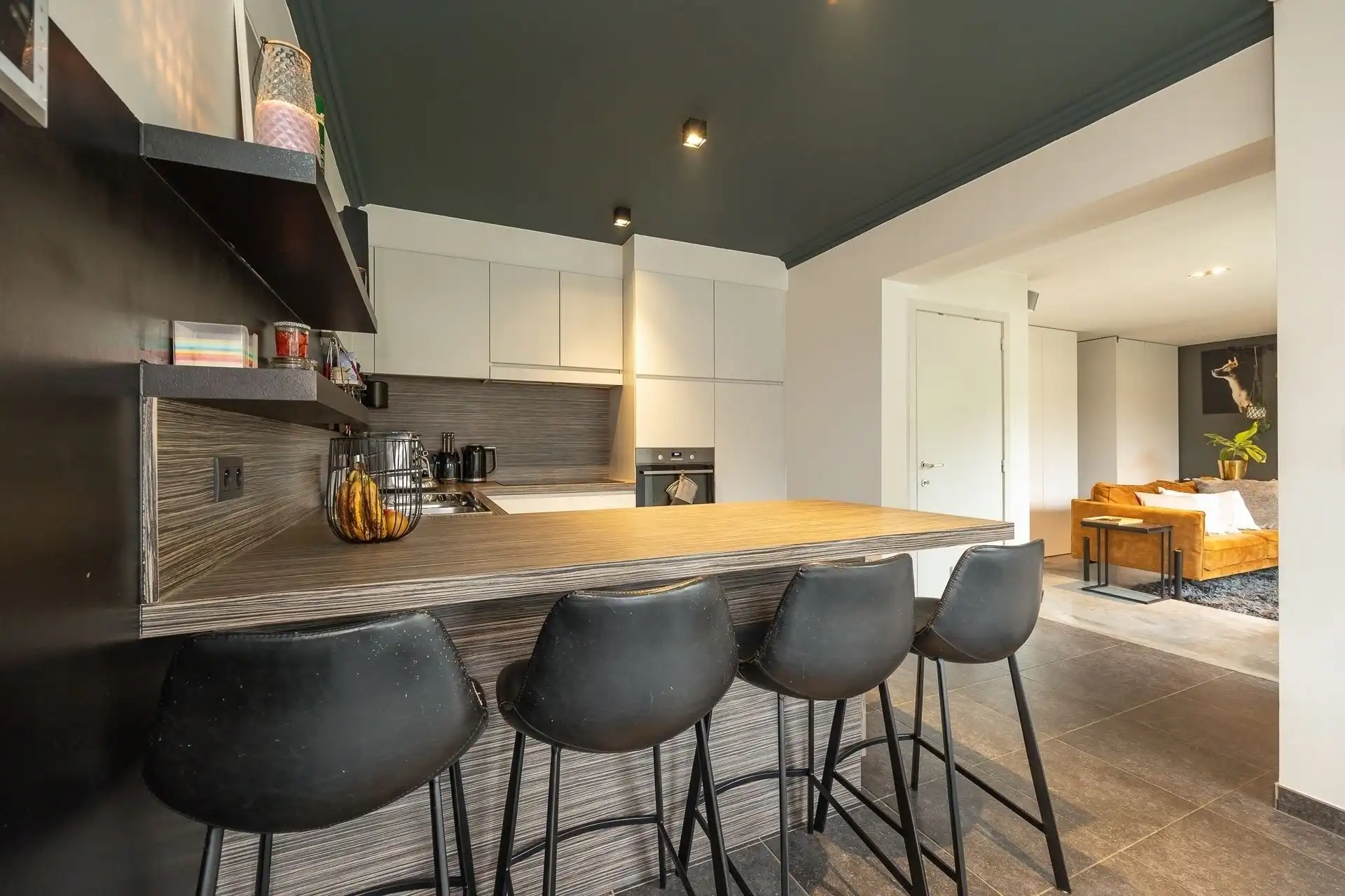 Hoofdfoto van de publicatie: Unieke woonst met verborgen tuinoase