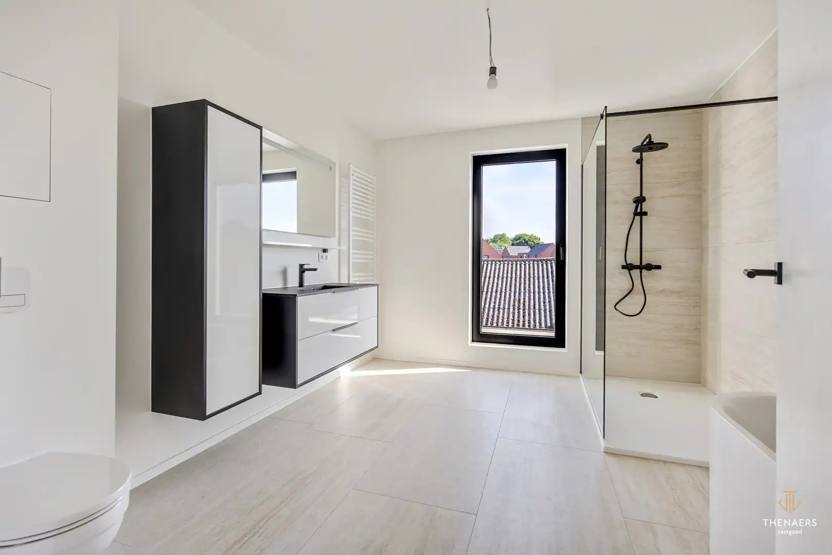 Strakke en luxueus gerenoveerde open bebouwing met hoogwaardige afwerking en EPC A in Sint-Truiden (Wilderen).  Aankoop aan 6% btw mogelijk onder voorwaarden. foto 23
