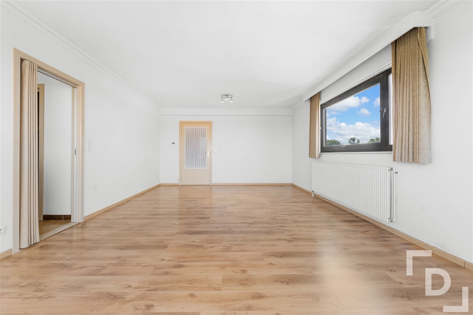 Rustig gelegen appartement met garage te koop in centrum Poperinge foto 7