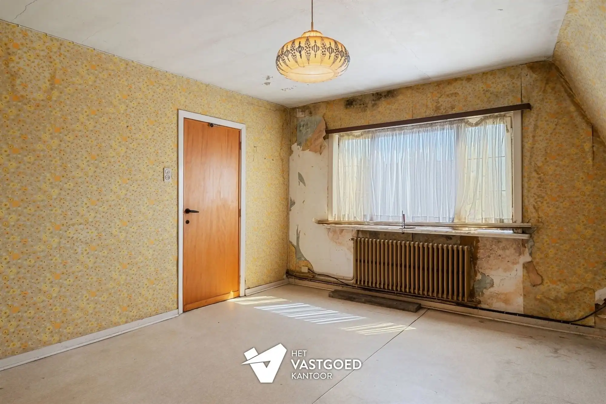 RUIME WONING MET ENORM POTENTIEEL OP IDEALE LIGGING foto 11
