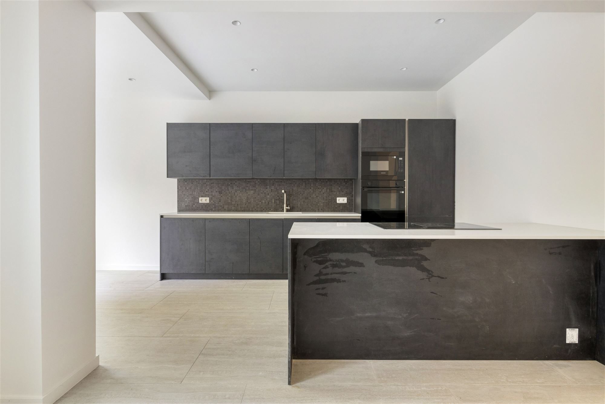 Prachtig gerenoveerd huis met tuin en 4 slaapkamers centrum Mortsel foto 9