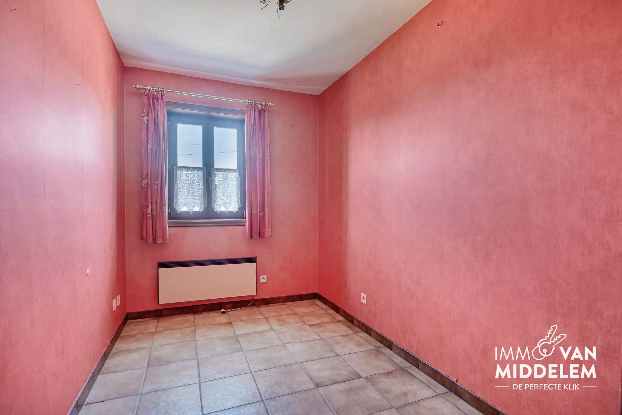 ZEER GOED ONDERHOUDEN WONING MET 4 KAMERS EN GROTE TUIN foto 11