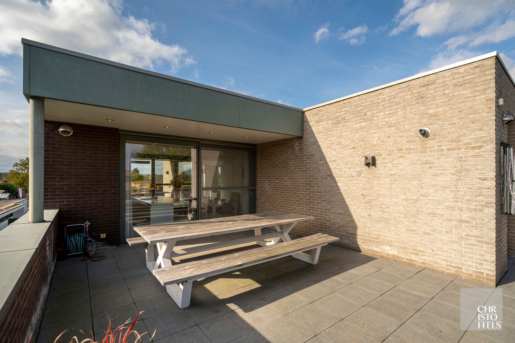 Luxe Penthouse met panoramische glaspartijen en 96m² terrassen in Parkresidentie Oud-Rekem foto 24