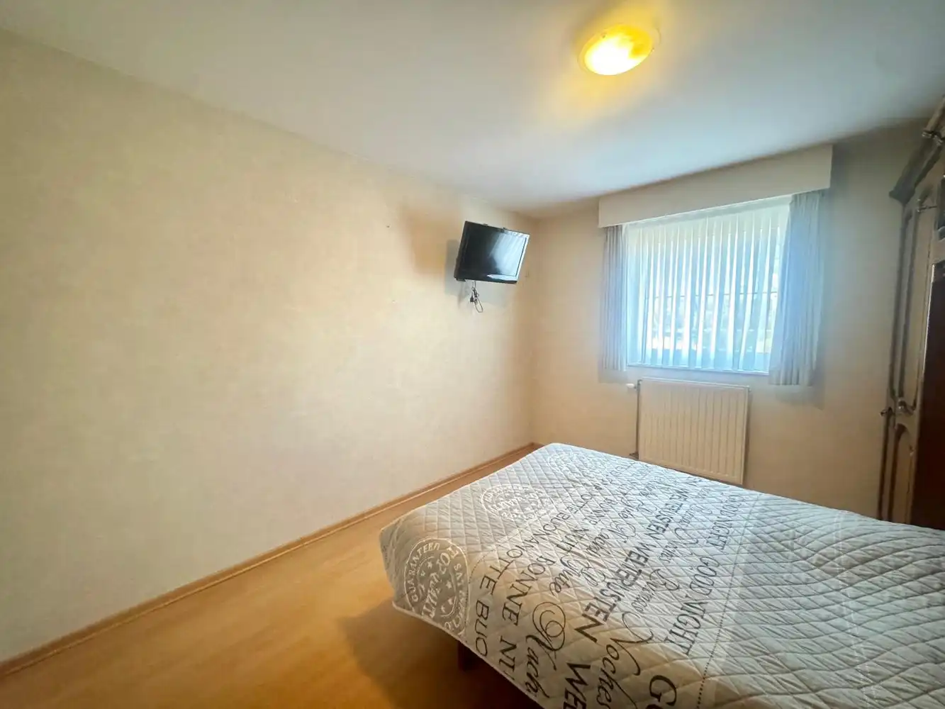 INSTAPKLAAR GELIJKVLOERS APPARTEMENT (H.O.B) foto 6