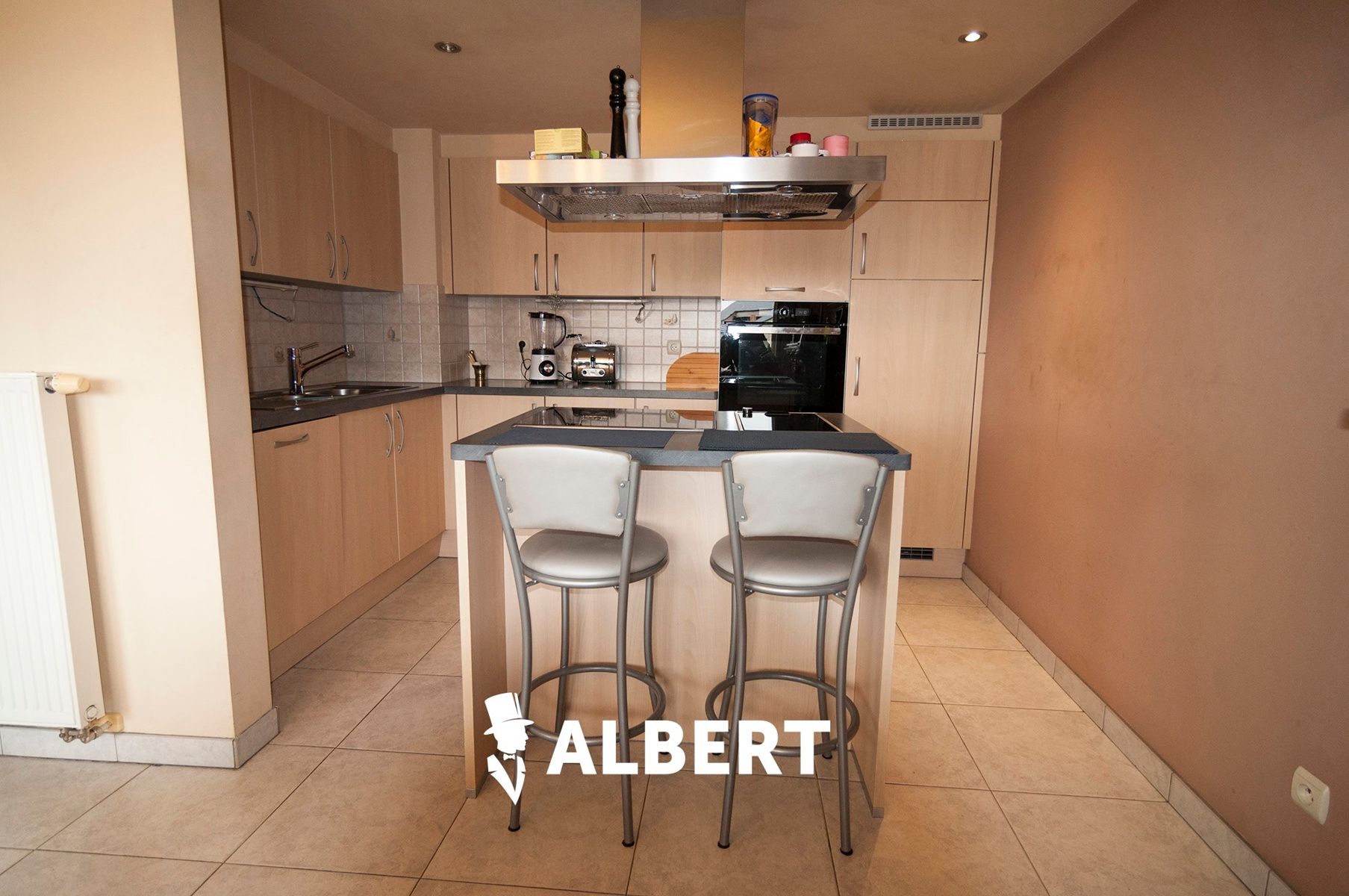 Mooi, ruim instapklaar appartement in hartje Kortessem! foto 8