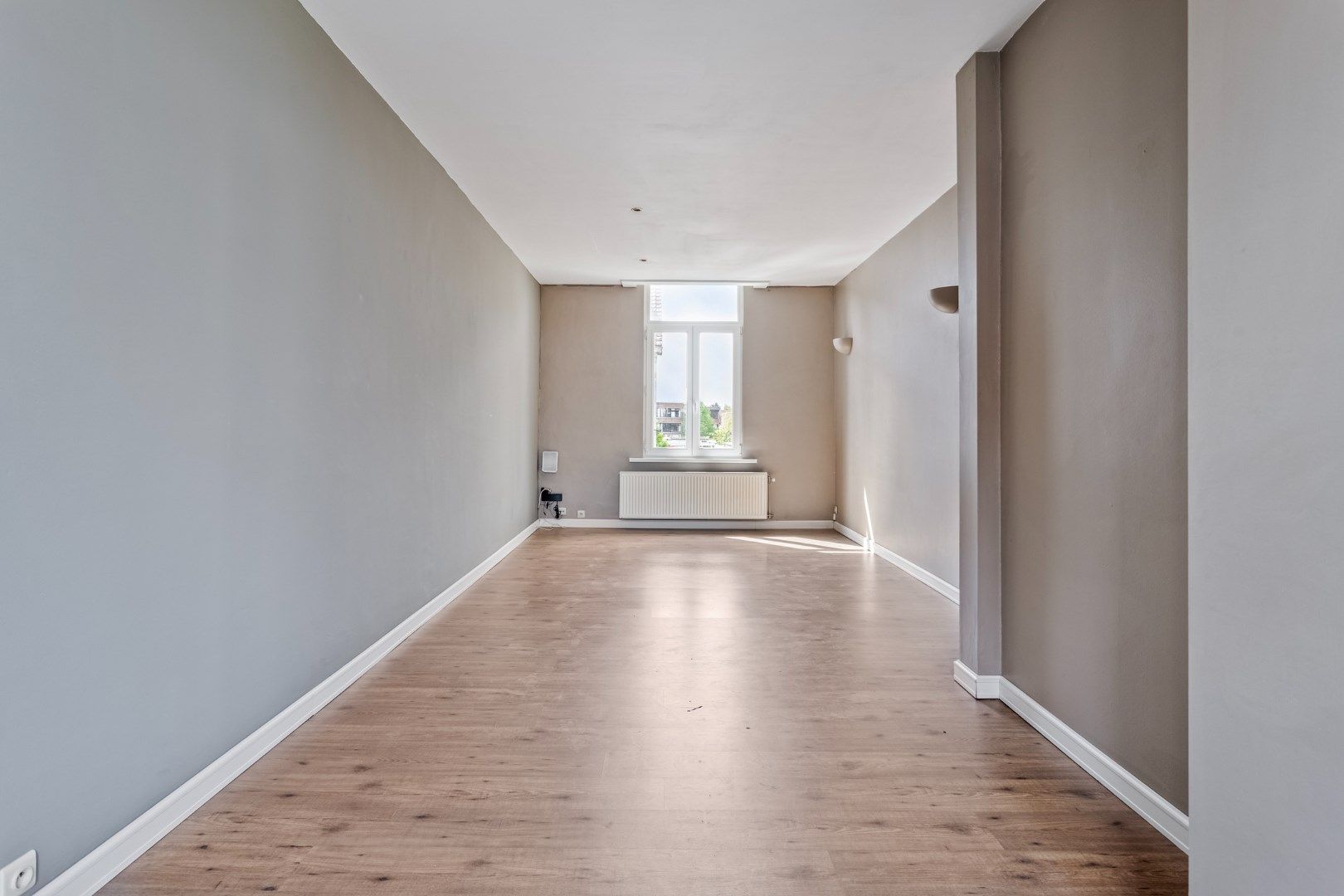 Veelzijdig handelshuis met woonst in hartje Ekeren foto 12