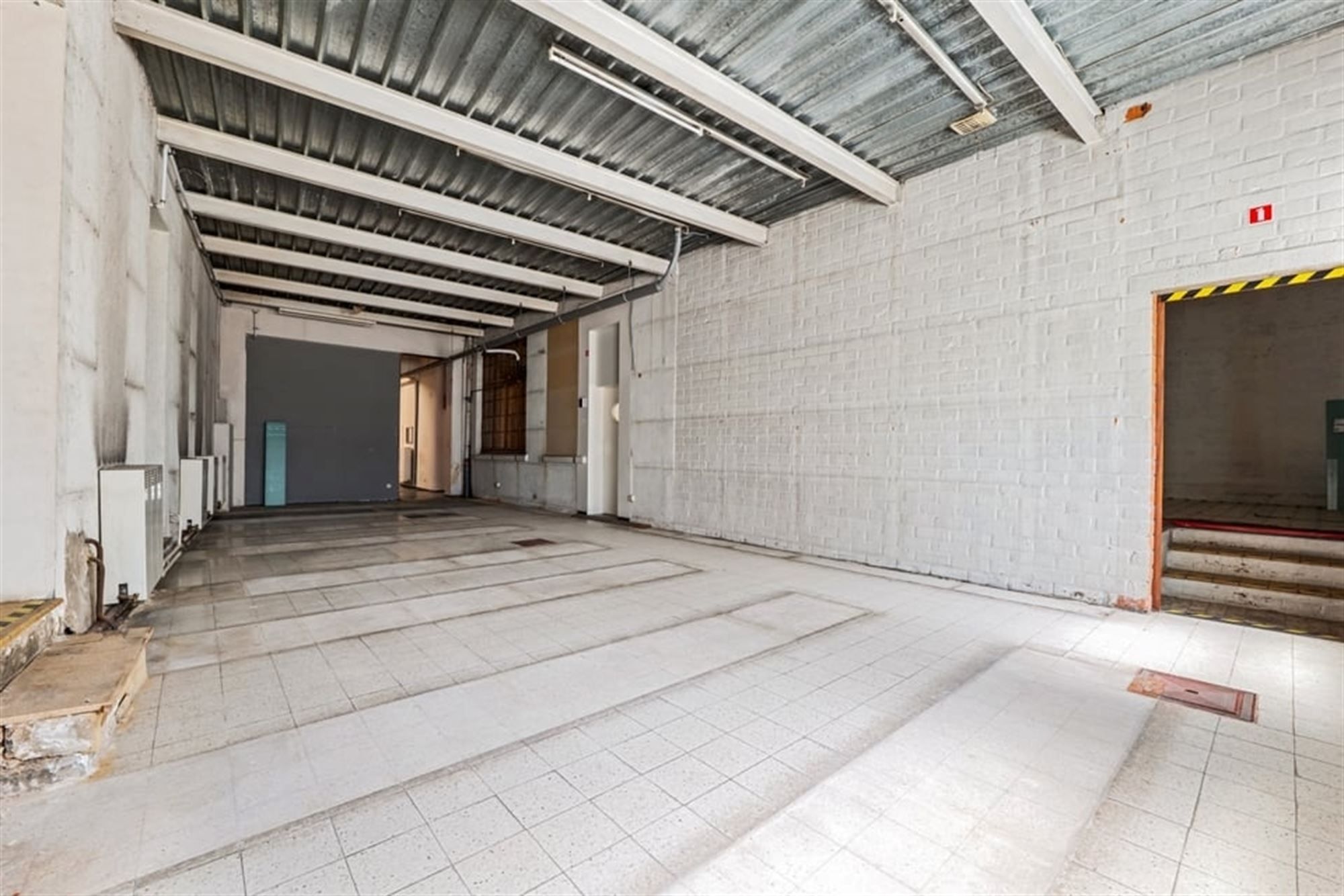Commercieel gebouw foto 16