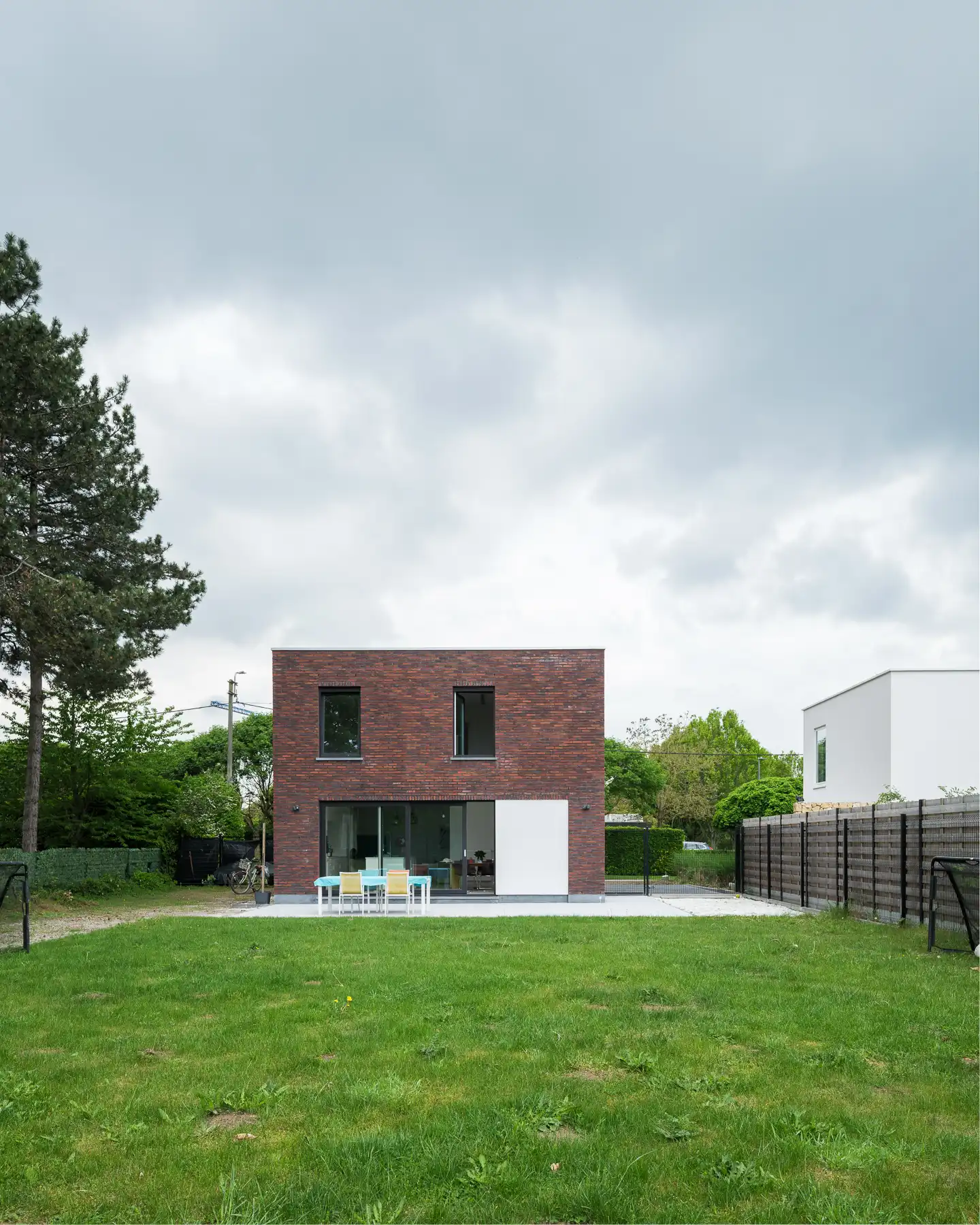Moderne en energiezuinige woning in groene omgeving foto 3