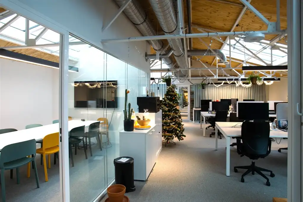BUSINESS CENTER WATT FACTORY foto 8