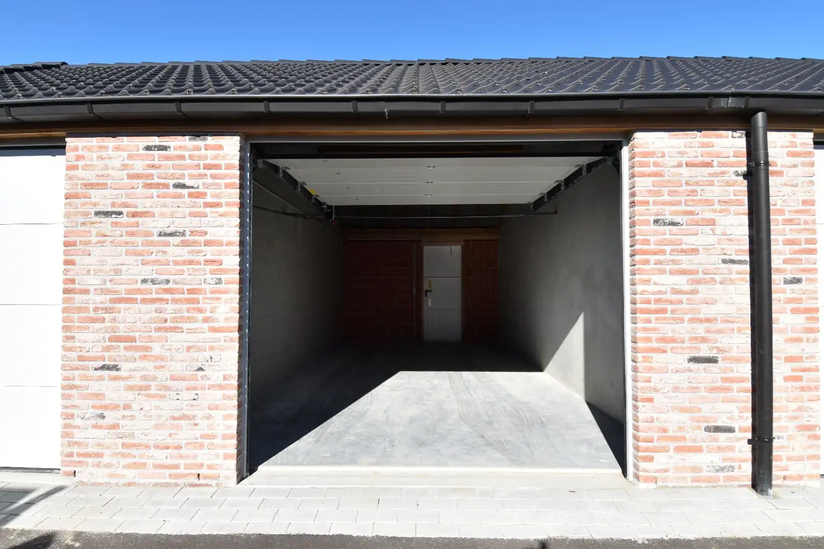 Instapklare woning met tuin, garage en 3 slaapkamers in Kuurne  foto 16