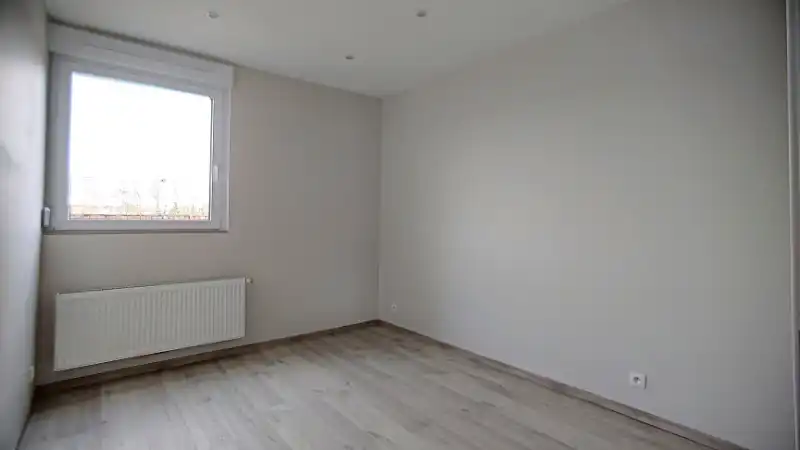 Mooi afgewerkt één-slaapkamer-appartement foto 11