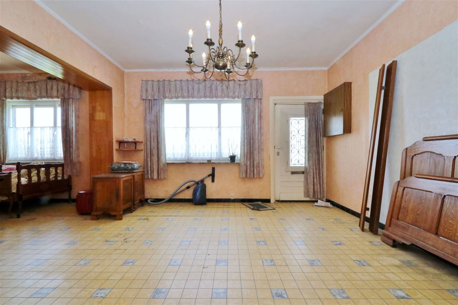 Te renoveren 3-gevelwoning met 3 slaapkamers te Lembeek foto 4