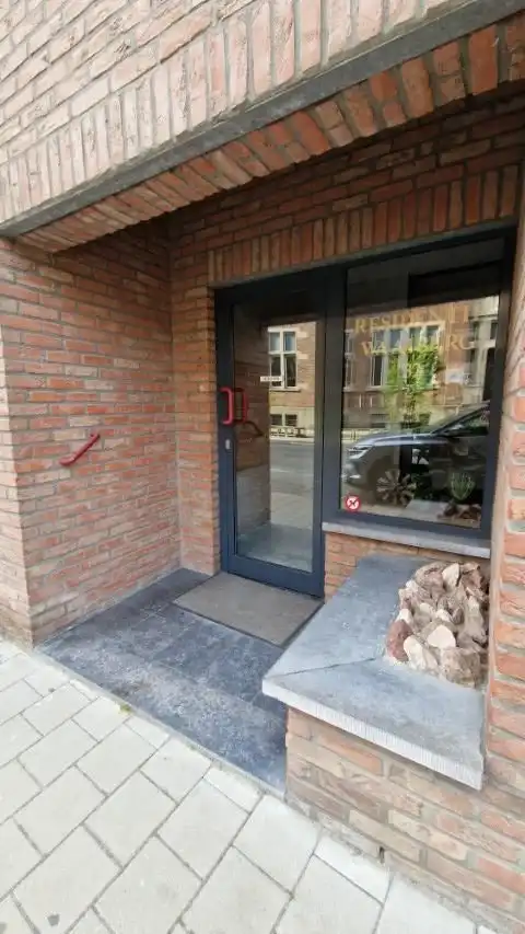 Praktisch ingericht en ruim APPARTEMENT met 2 slaapkamers, mooie leefruimten en garage in centrum van Tienen. foto 35