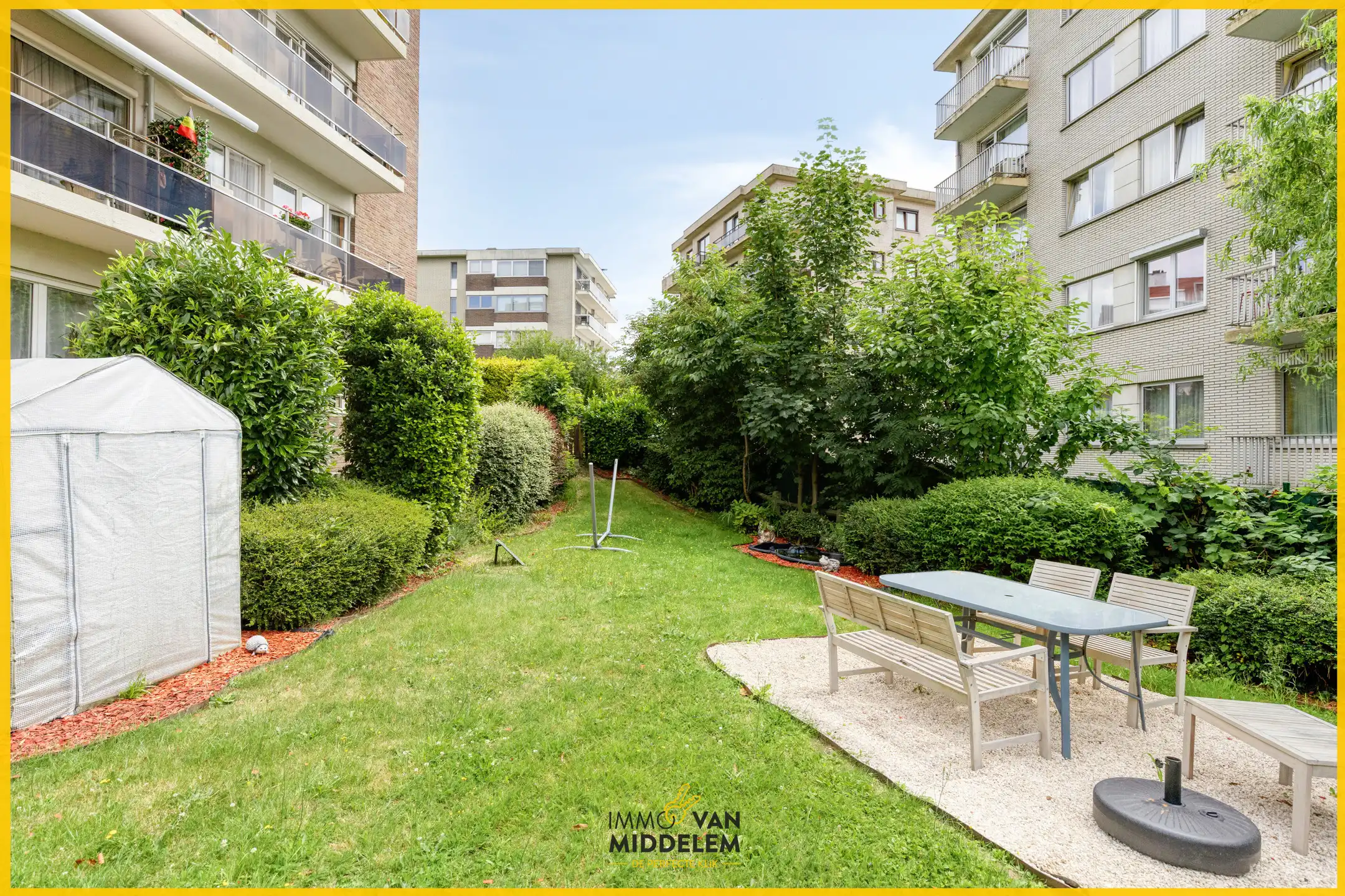 GELIJKVLOERS APPARTEMENT MET 2 KAMERS, TUIN EN GARAGE foto 16
