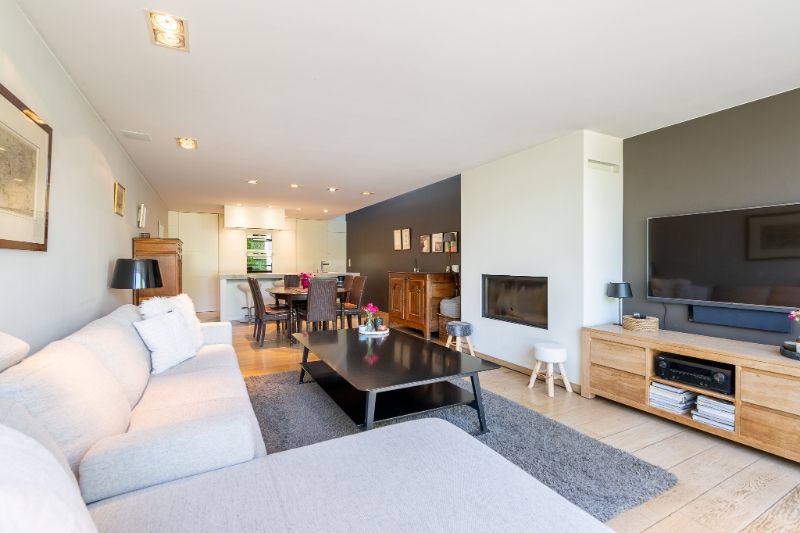 Architecturaal ingerichte woning met hoogwaardige afwerking. foto 7