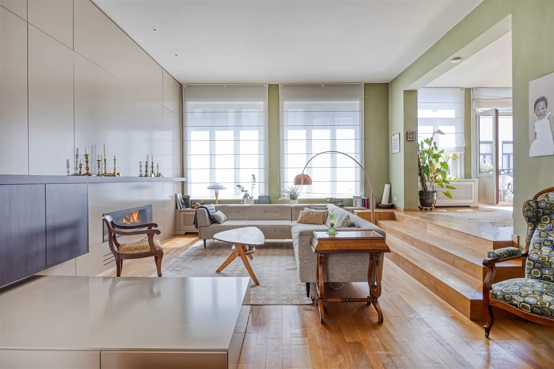 Dubbel herenhuis met 6 slpk, 2 terassen, dubbele garage en royale ruimte, perfect gelegen nabij Museum en Marnixplaats foto 9