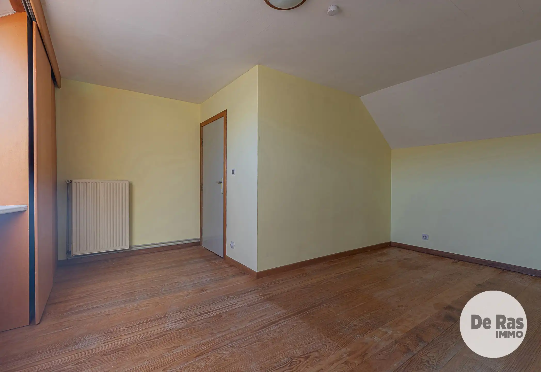 DENDERMONDE - Handelsruimte met ruime tuin en appartement foto 11