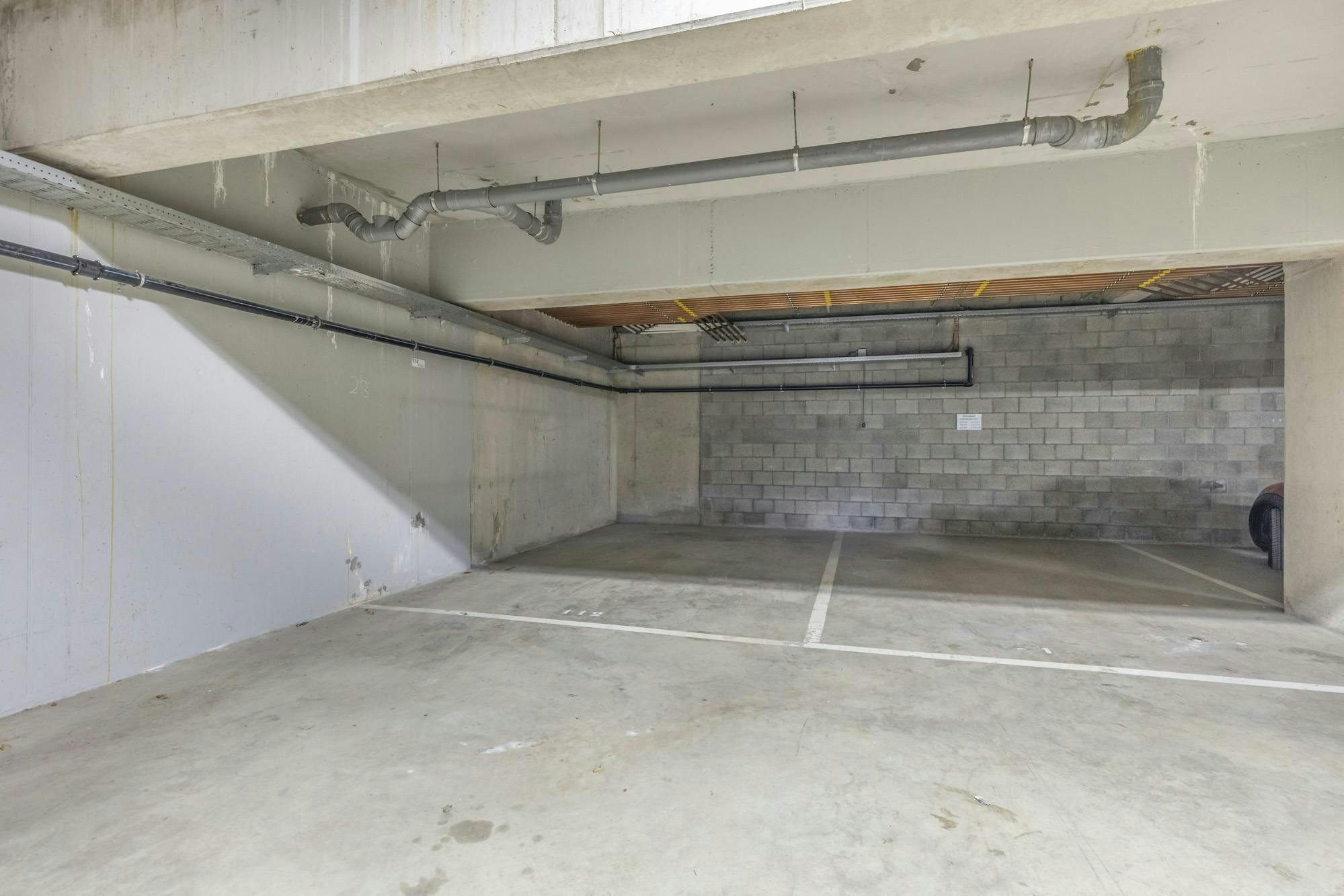 Exclusief hoekappartement aan het water met ruim zonneterras foto 19