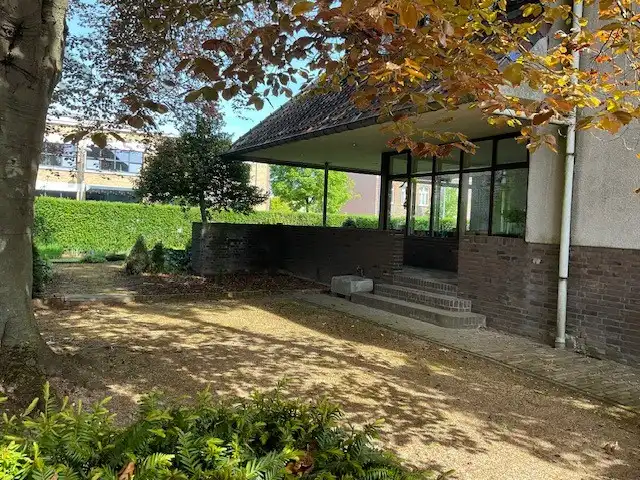 Interbellum villa in Bree centrum foto 46