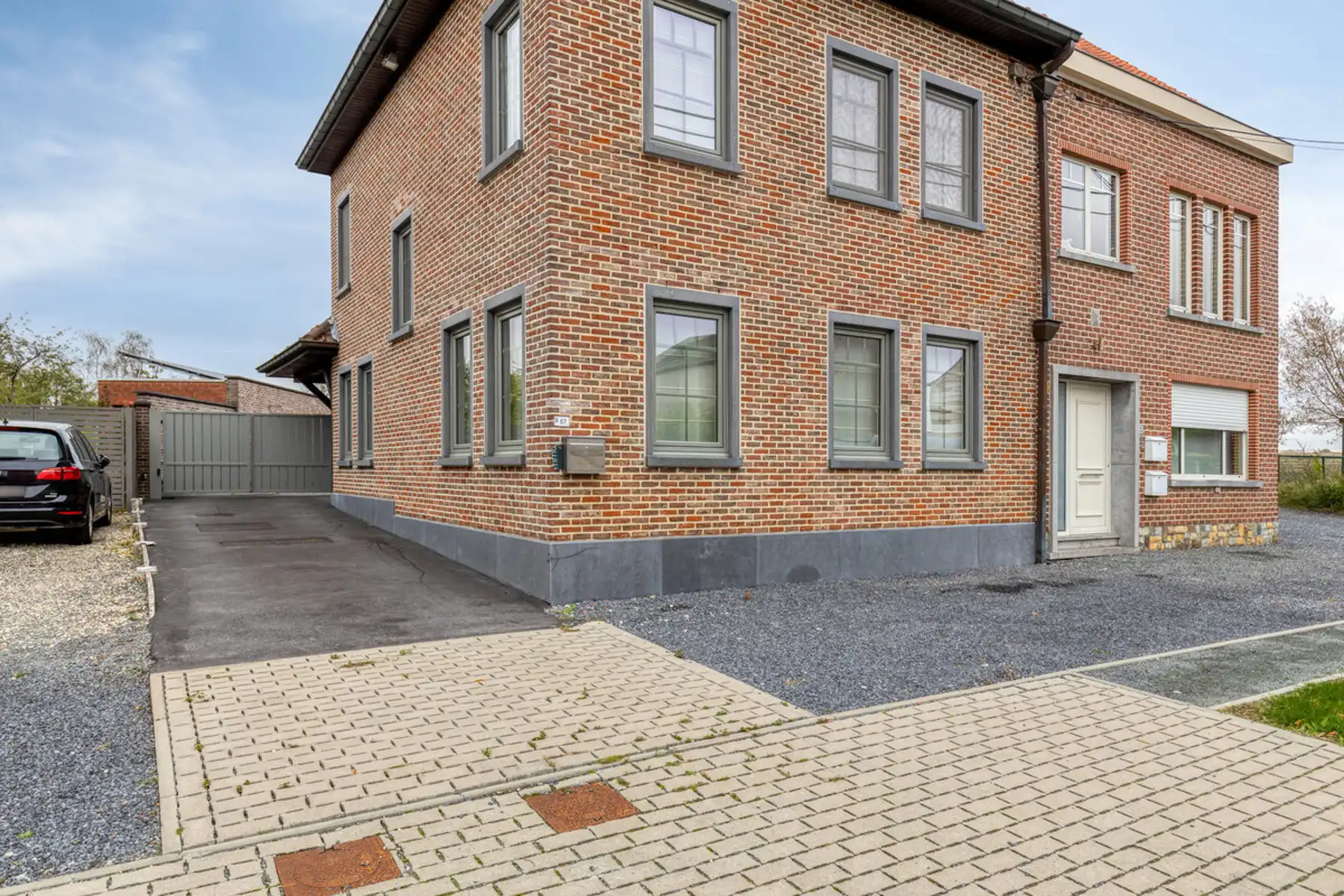 Woning met atelier en 4 slaapkamers in Buggenhout foto 5