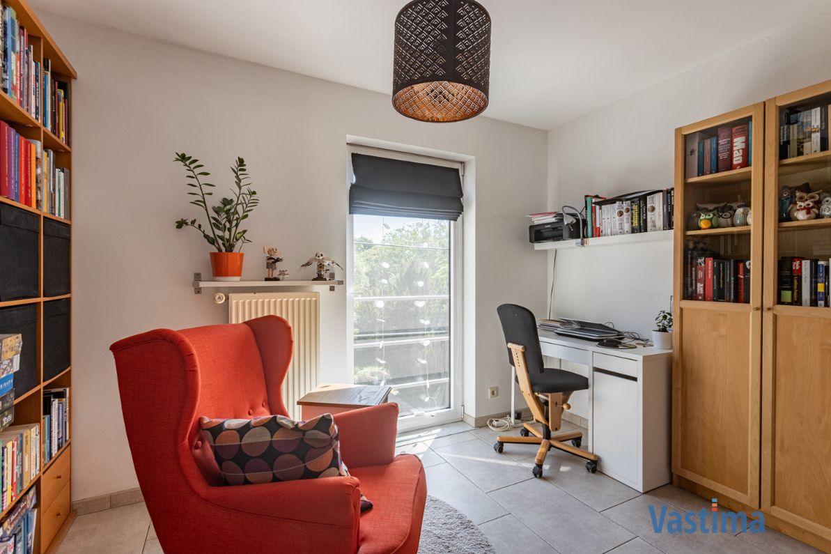 Licht, Ruimte & Locatie – Instapklaar Duplexappartement met parking foto 9