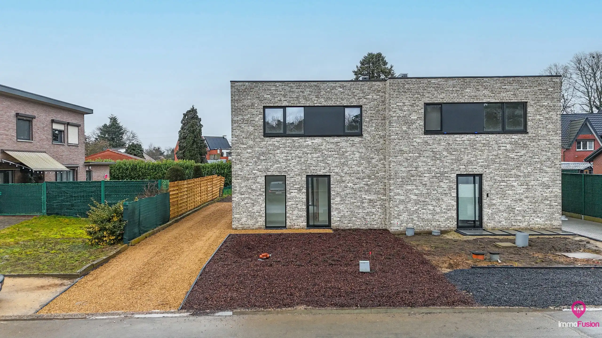 Nieuwbouw met 4 slpks en aangelegde tuin E-peil 4 te Koersel foto 34