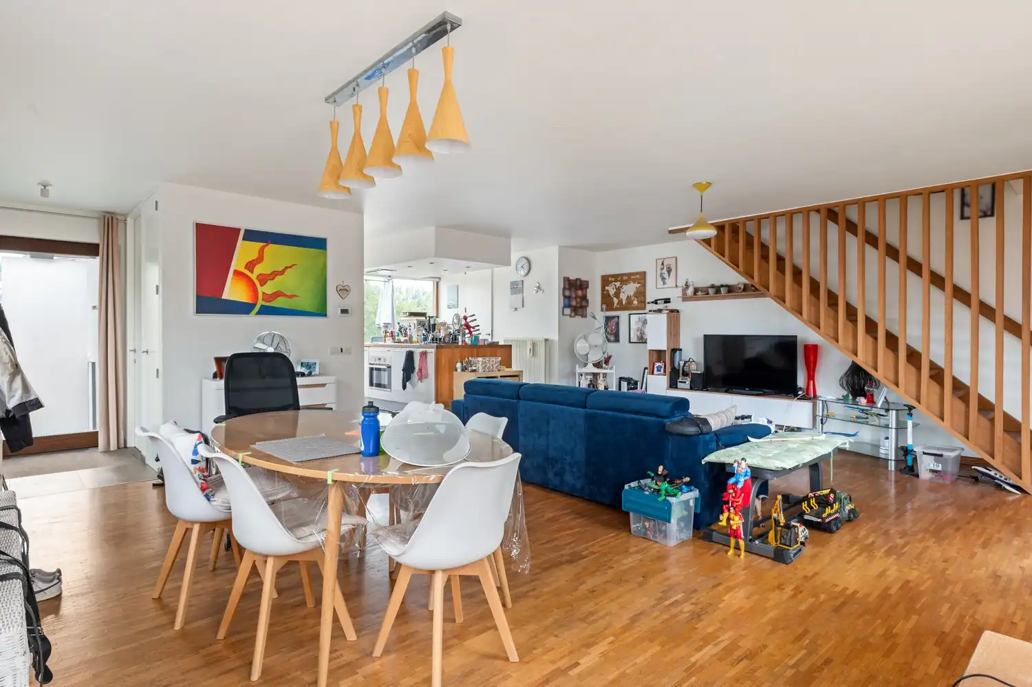 Riant duplex appartement met terras te Borsbeek foto {{pictureIndex}}