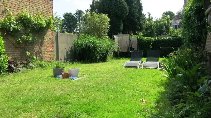 Ruime 2-slaapkamerwoning met Tuin te huur in Assebroek Brugge foto 13