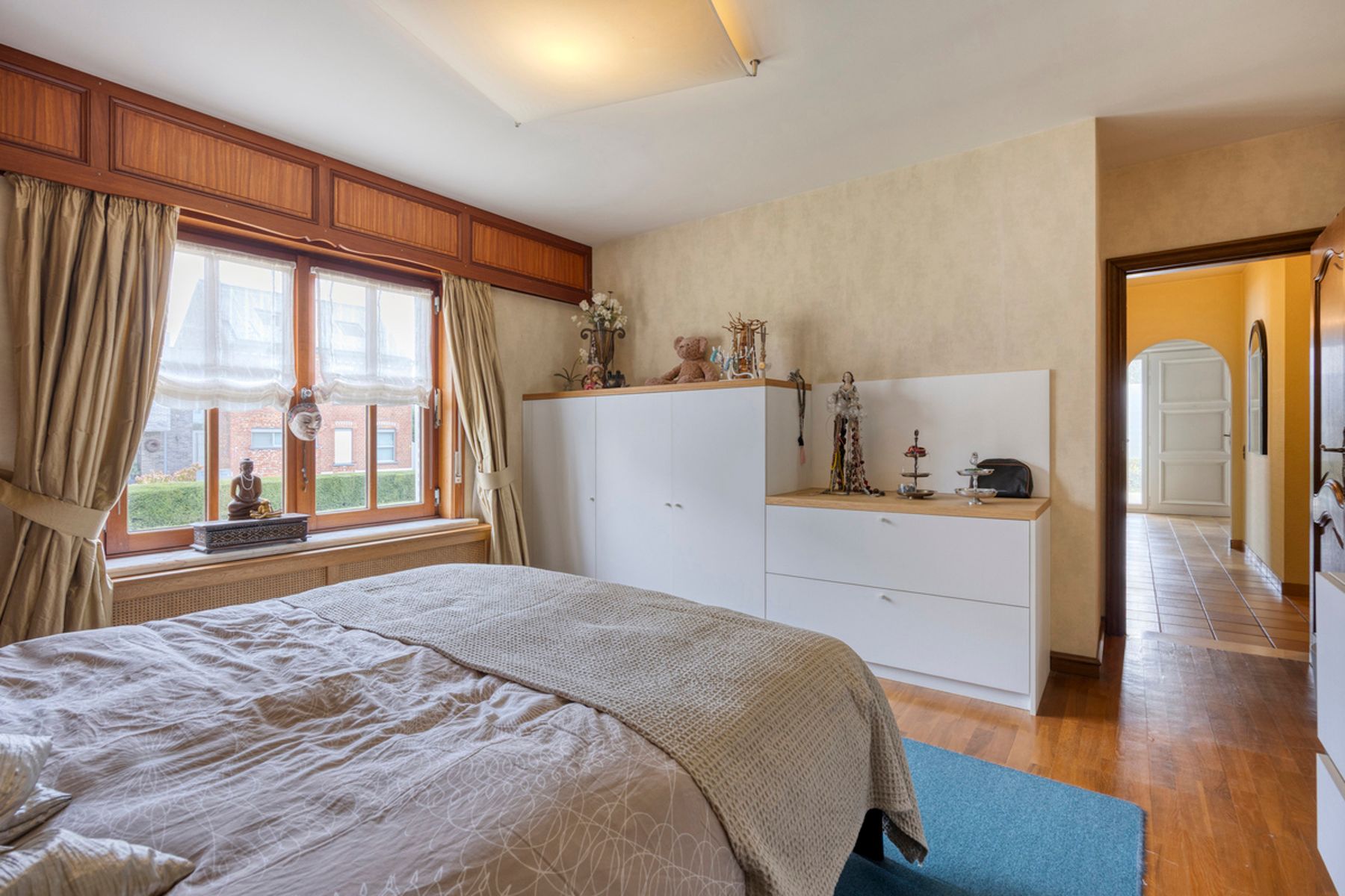 Exclusieve villa met grote loodsen combineer werken en wonen foto 15