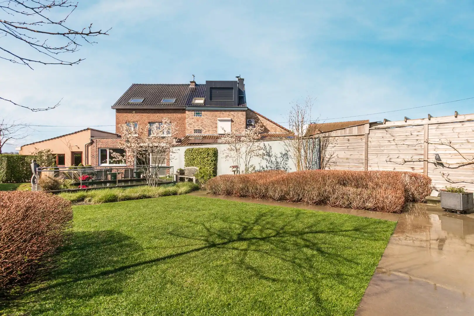 Energiezuinige woning met 5 slpk, tuin en garage foto 11