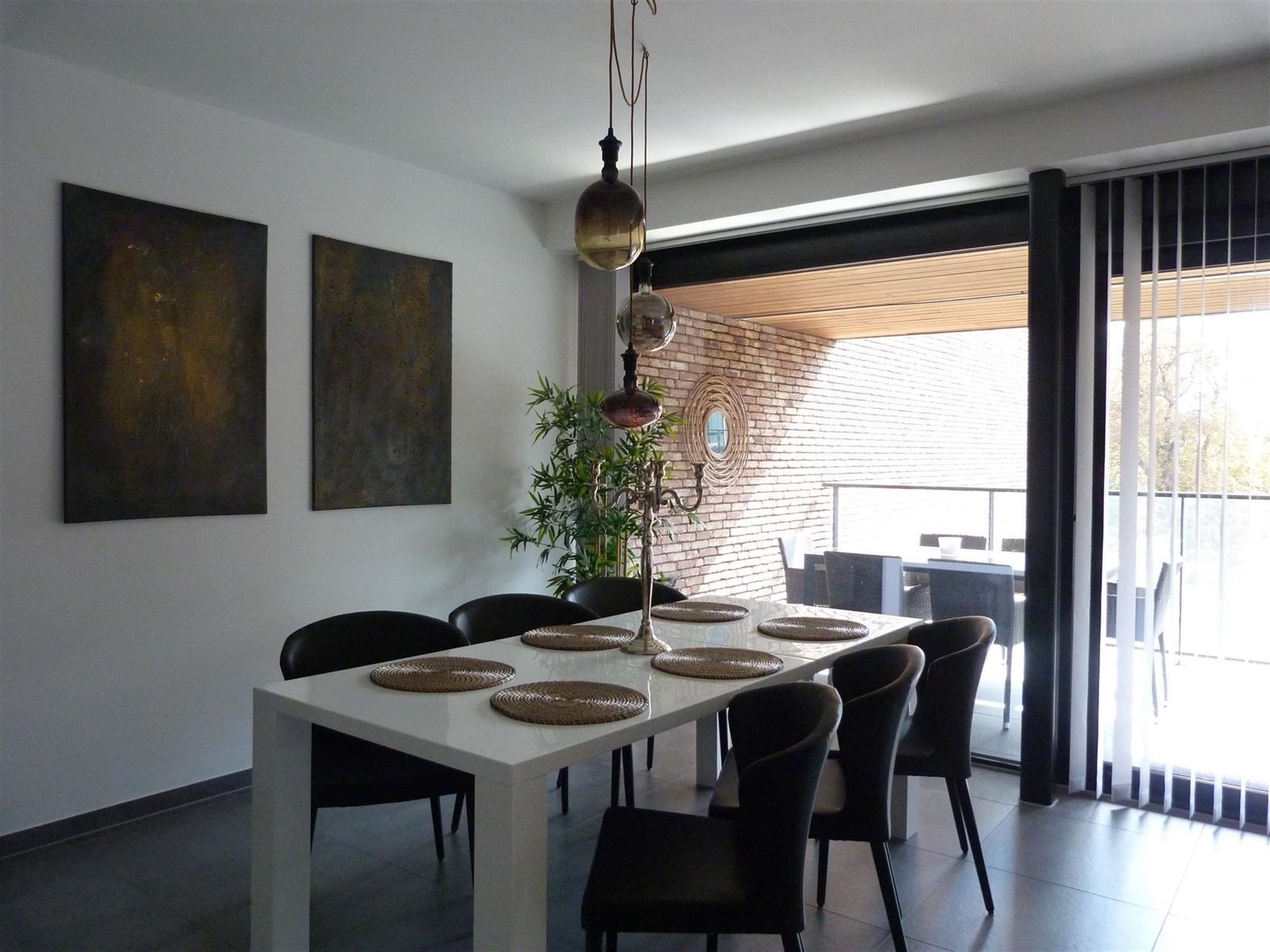 Luxe nieuwbouw-appartement met 2 slpk's,terras en garage in centrum St - Truiden foto 7