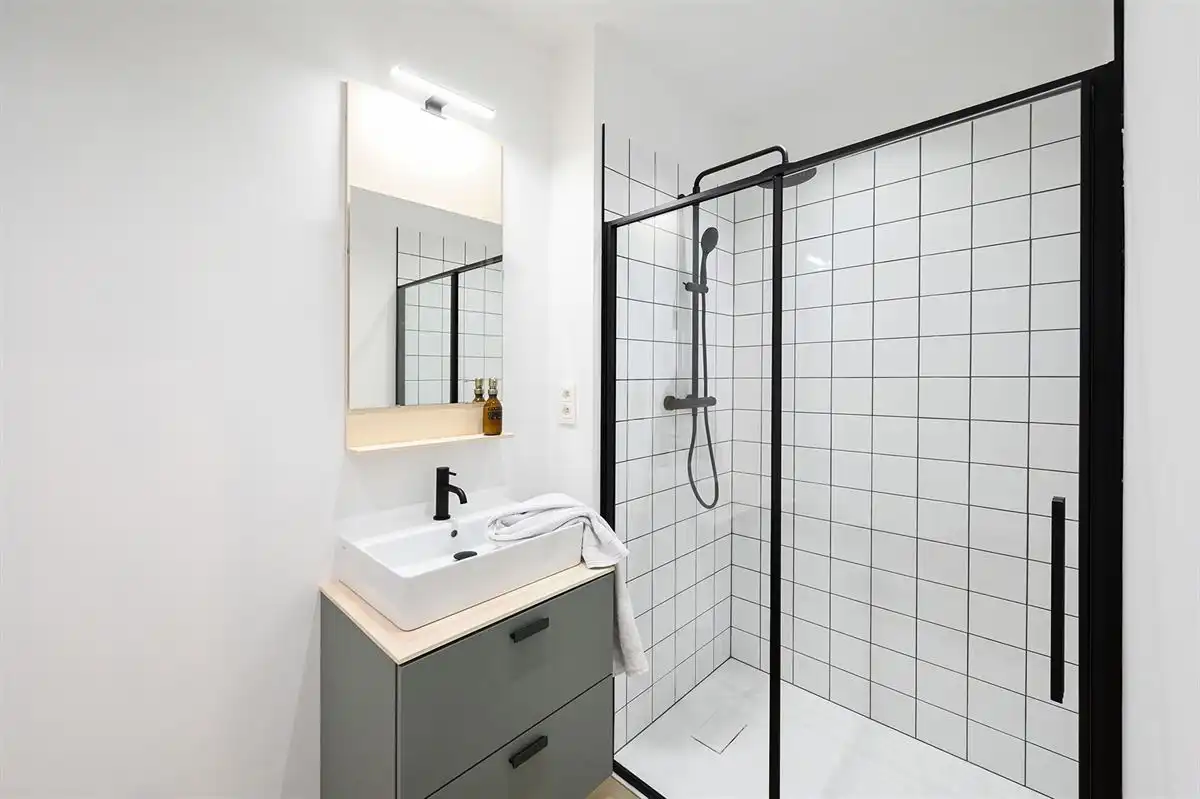 Top gerenoveerd gelijkvloersappartement foto 20