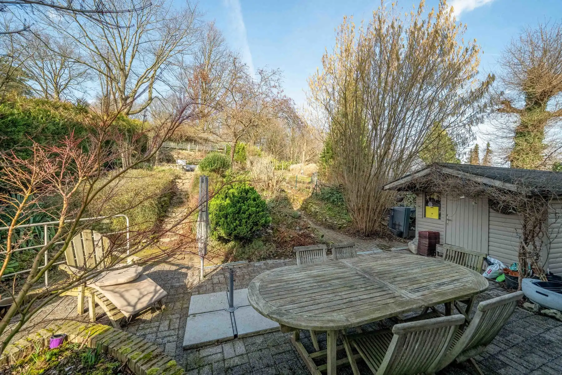 Ruime villa met potentieel. foto 20