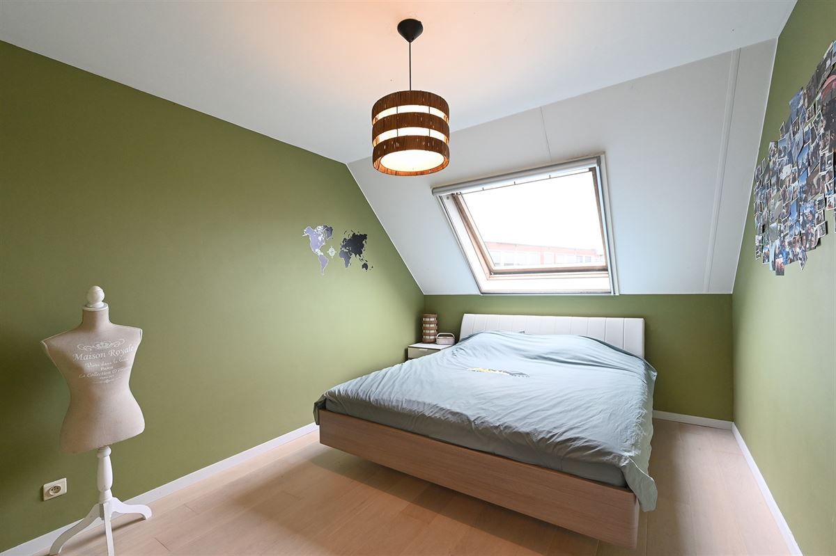 Prachtig duplex-appartement met 2 slaapkamers en garage foto 16