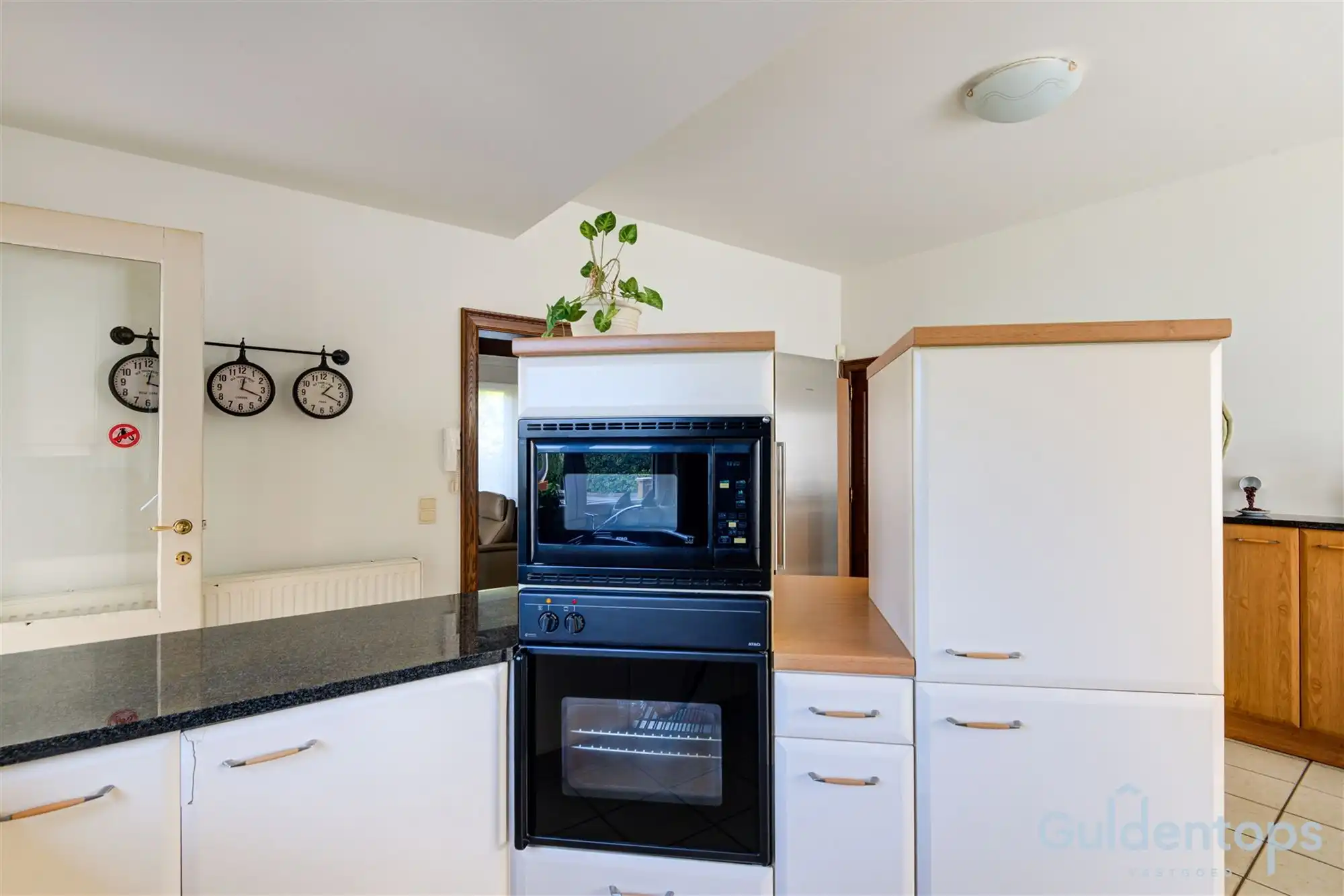 Vrijstaande woning met atelier op perceel van 1776m2 foto 21