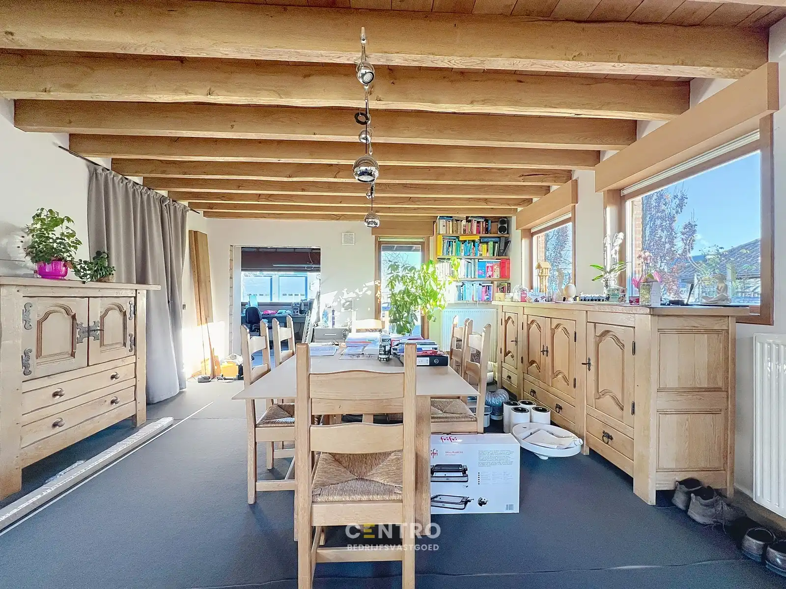 Zeldzame opportuniteit: LOODS/ATELIER 516 m² + ruime ALLEENSTAANDE woning 250 m² op rustig bedrijventerrein vlakbij Roeselare (EPC: A) ! foto 21