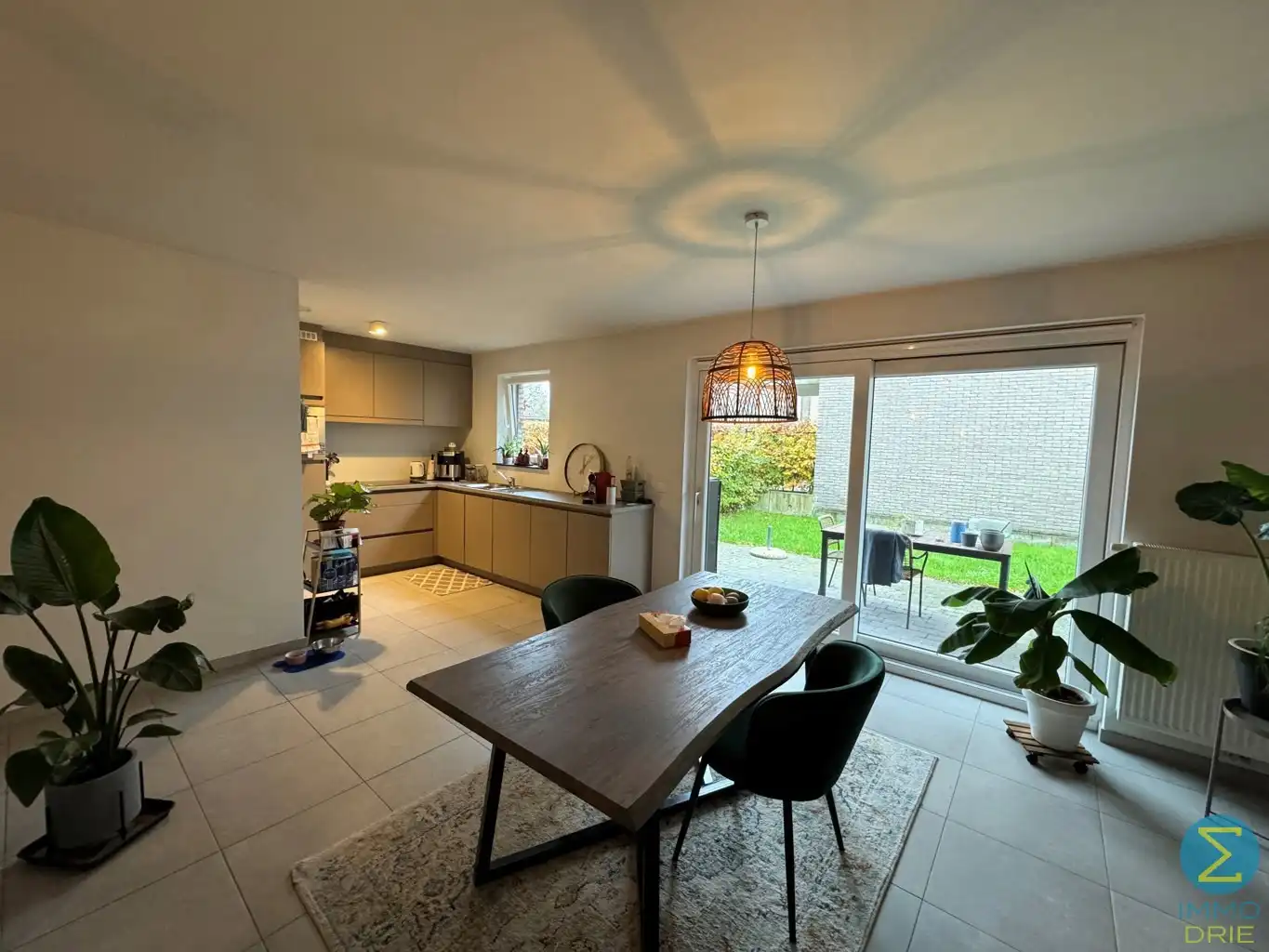 Prachtig gelijkvloers appartement met 3 slaapkamers foto 4