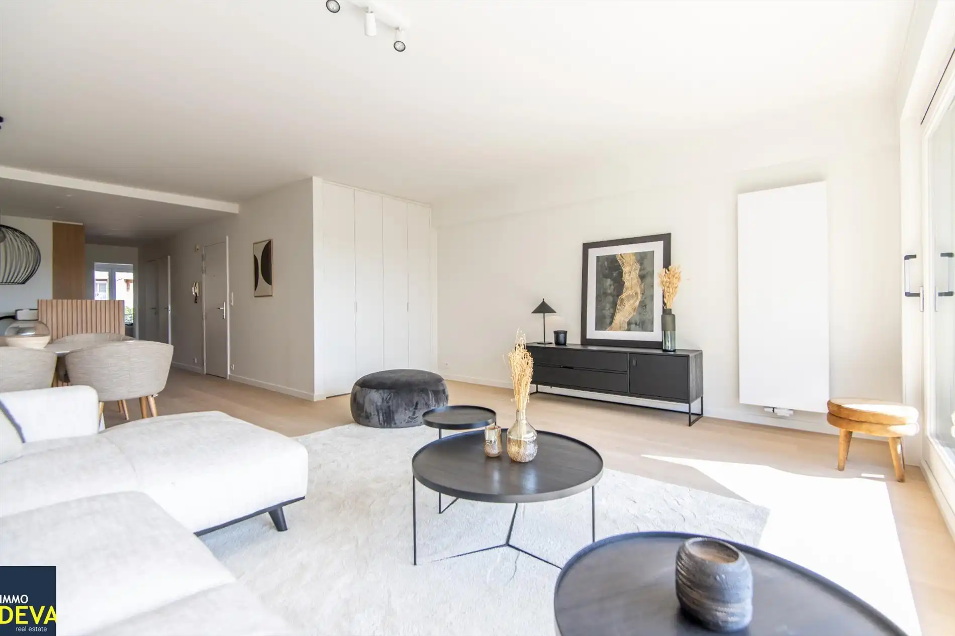 Luxueus gerenoveerd appartement met 2 zonnige terrassen en open zicht gelegen op de Dumortierlaan. foto 6