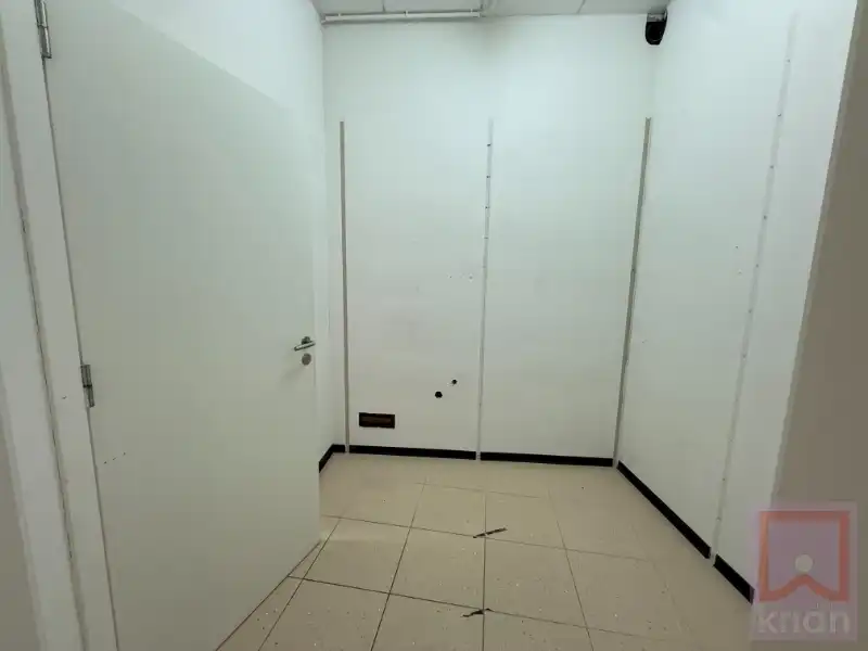 Strategisch kantoor op toplocatie in Geel foto 8