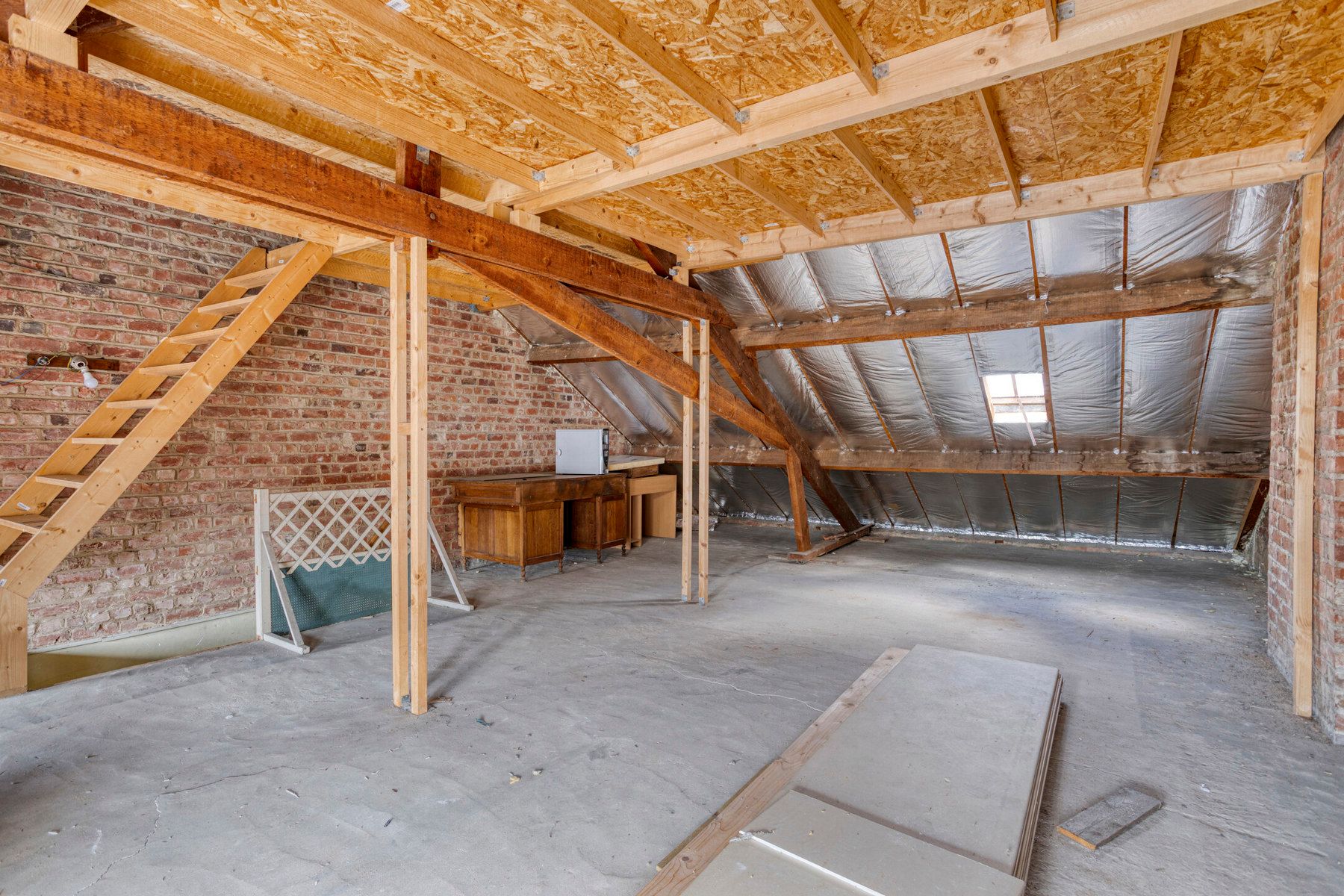 Instapklare woning met tuin en garage ! foto 24