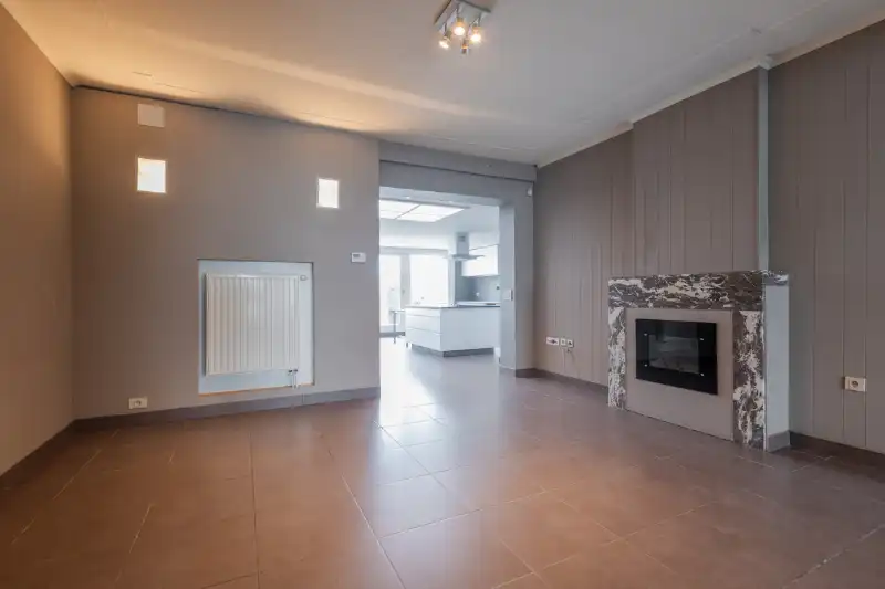 Instapklare woning met 4 slaapkamers, tuin en kleine garage met landelijk zicht  (energielabel B)! foto 5