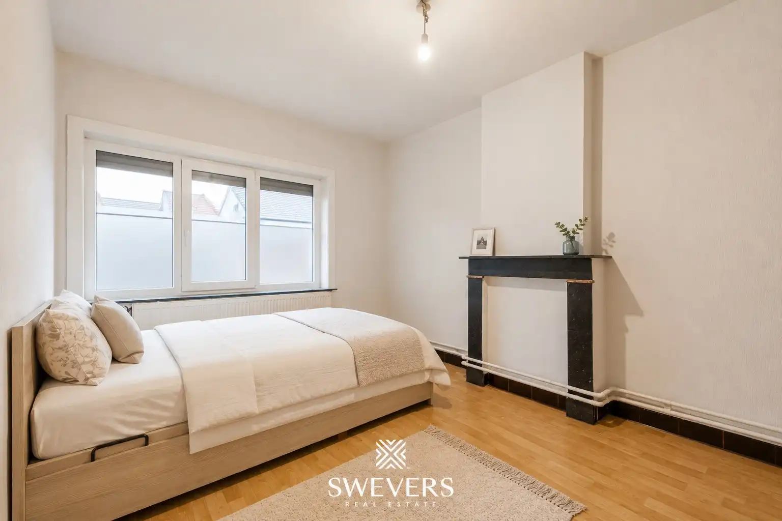 Te renoveren woning met 4 slaapkamers en 4 garages te Beringen foto 13